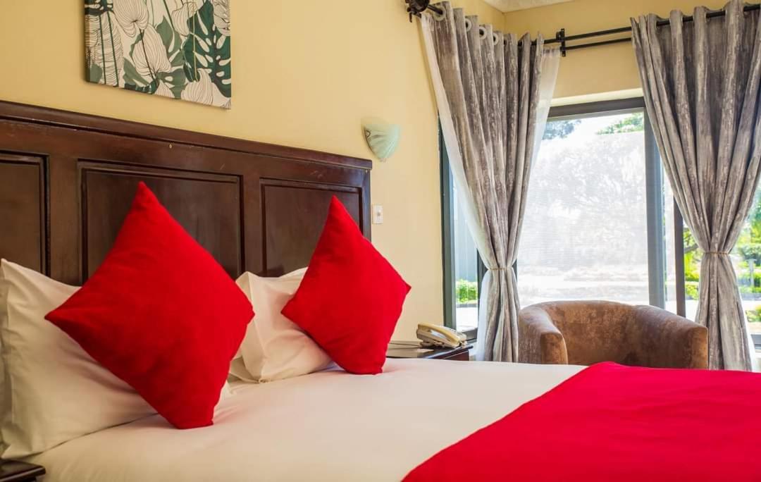 Zambezi Junction Lodge リビングストン エクステリア 写真