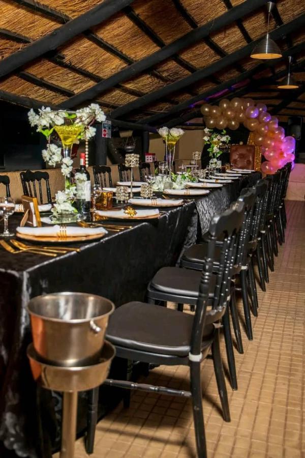 Zambezi Junction Lodge リビングストン エクステリア 写真
