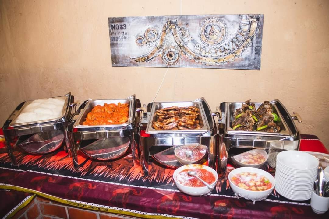 Zambezi Junction Lodge リビングストン エクステリア 写真